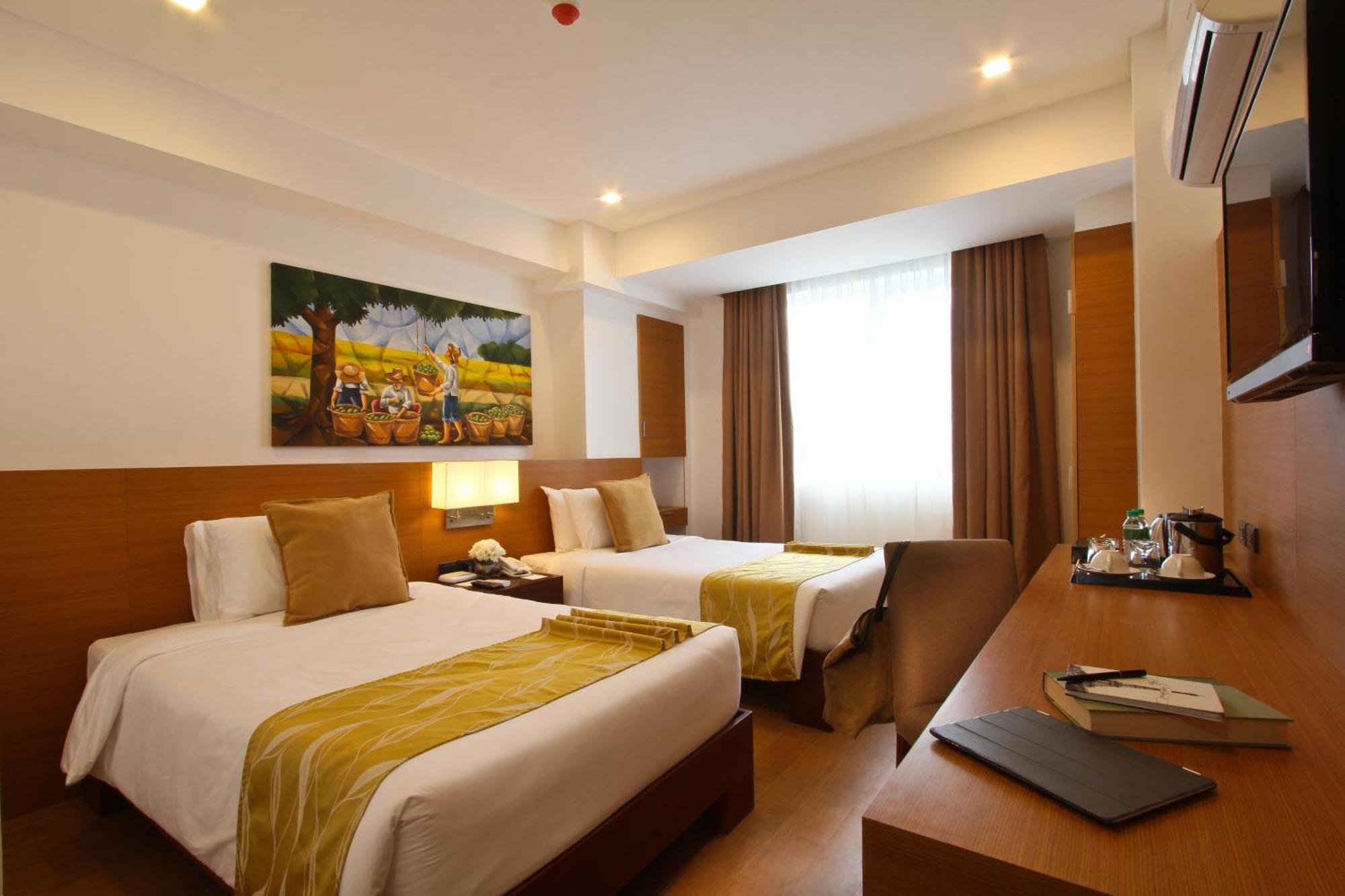 The Harvest Hotel Managed By Hii Cabanatuan City Exterior foto