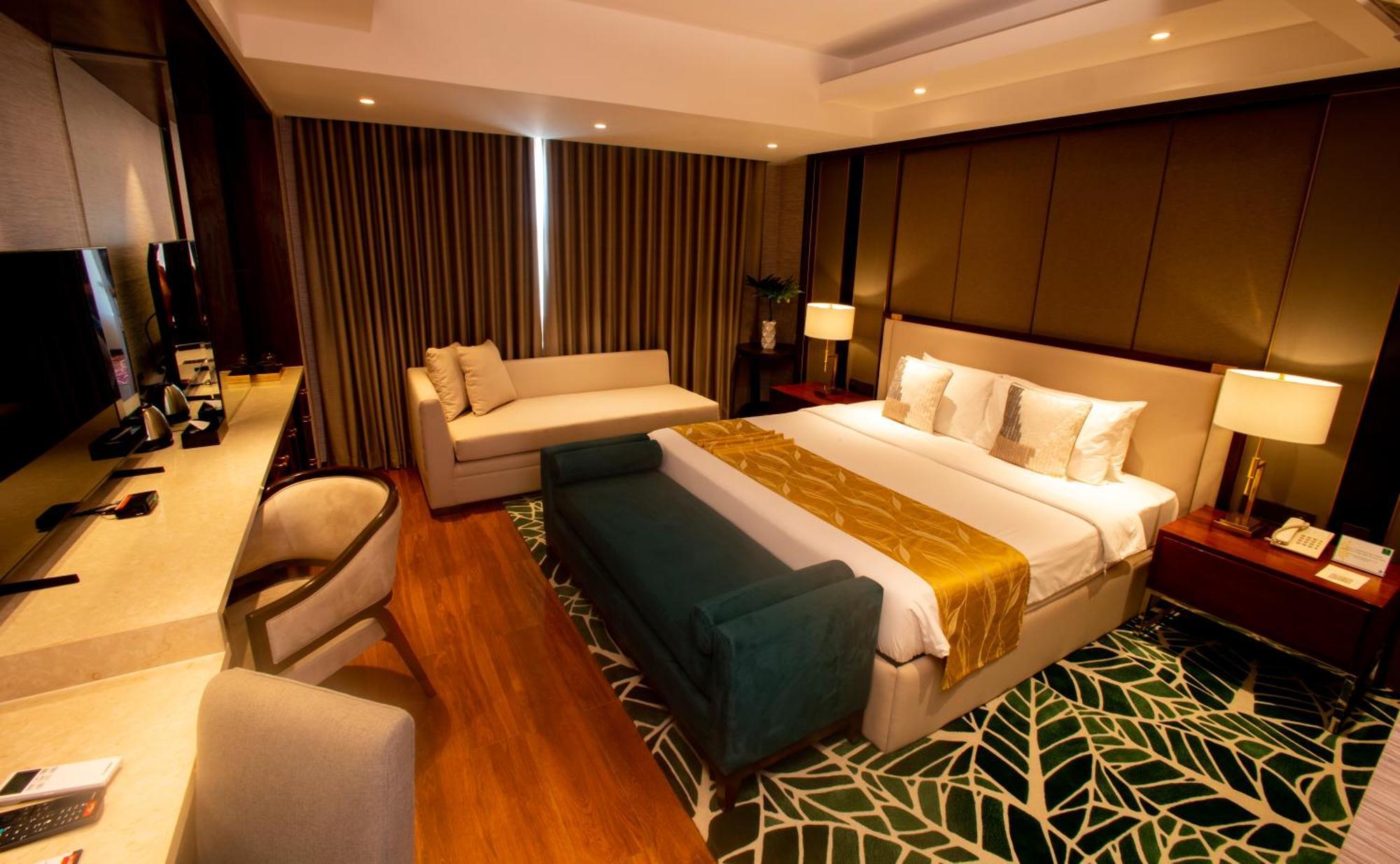 The Harvest Hotel Managed By Hii Cabanatuan City Exterior foto
